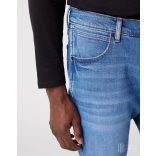 Wrangler ● Larston ● világoskék koptatott farmernadrág 