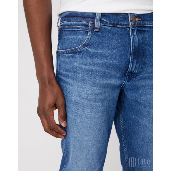 Wrangler ● Greensboro ● kék koptatott farmernadrág
