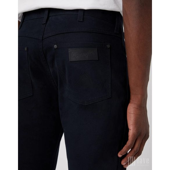 Wrangler ● Larston ● fekete nadrág