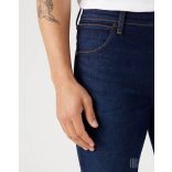 Wrangler ● Larston ● sötétkék farmernadrág