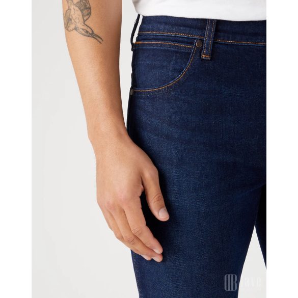 Wrangler ● Larston ● sötétkék farmernadrág