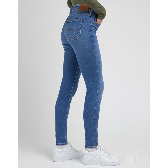 Lee ● ForeverFit ● kék koptatott skinny farmer