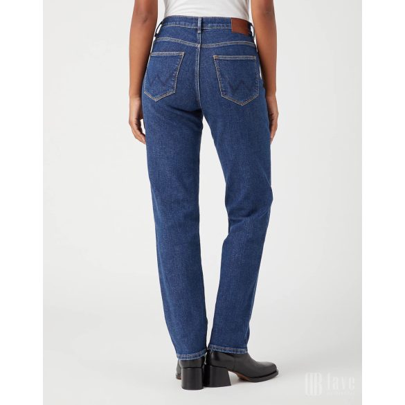 Wrangler ● Straight ● egyenes szárú farmernadrág