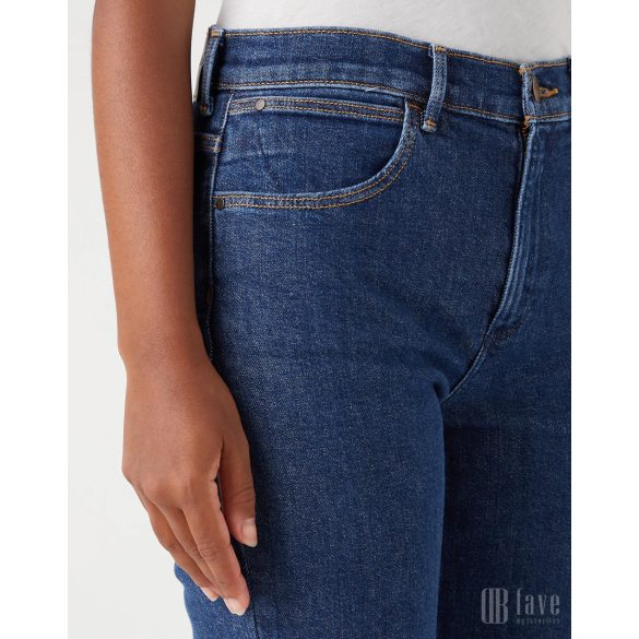 Wrangler ● Straight ● egyenes szárú farmernadrág