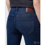 Wrangler ● Bootcut ● sötétkék farmernadrág