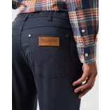 Wrangler ● Larston ● sötétkék nadrág