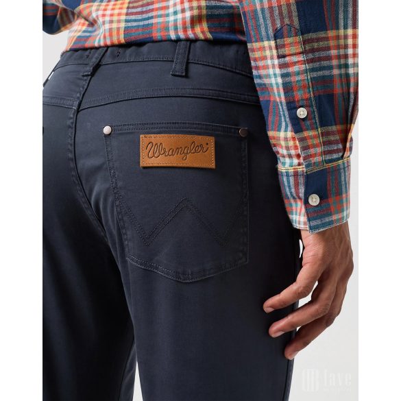 Wrangler ● Larston ● sötétkék nadrág