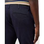 Wrangler ● Regular Chino ● sötétkék chino nadrág 