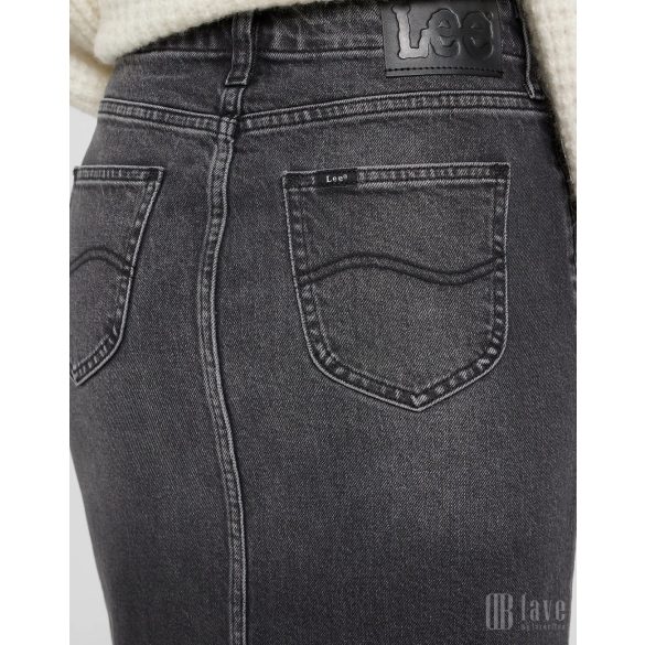 Lee ● Moto Skirt ● fekete koptatott midi farmerszoknya