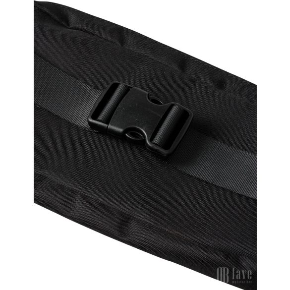 Mads Nørgaard ● Bel Air Carni ● fekete övtáska