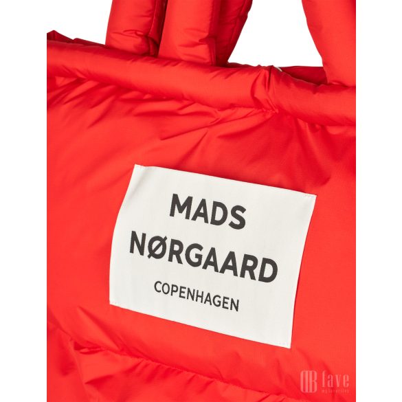 Mads Nørgaard ● Light Ripstop PIllow Bag ● piros 'párna'táska