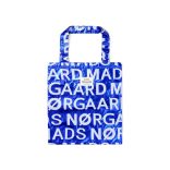 Mads Nørgaard ● Sacky Atoma ● színes feliratos táska