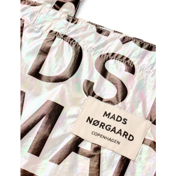 Mads Nørgaard ● Sacky Atoma ● színes feliratos táska
