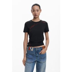   Desigual ● T-Shirt ● fekete feliratos rövid ujjú póló