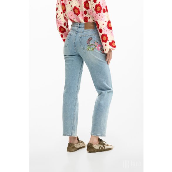 Desigual ● Denim ● világoskék koptatott hímzett farmer