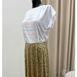   Md'M ● T-shirts ● fehér feliratos rövid ujjú póló