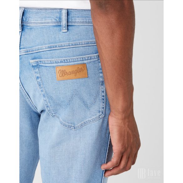 Wrangler ● Texas Slim ● világoskék koptatott farmernadrág