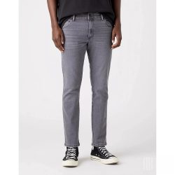 Wrangler ● Larston ● szürke koptatott farmernadrág 