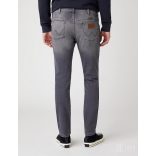Wrangler ● Larston ● szürke koptatott farmernadrág (Heritage)