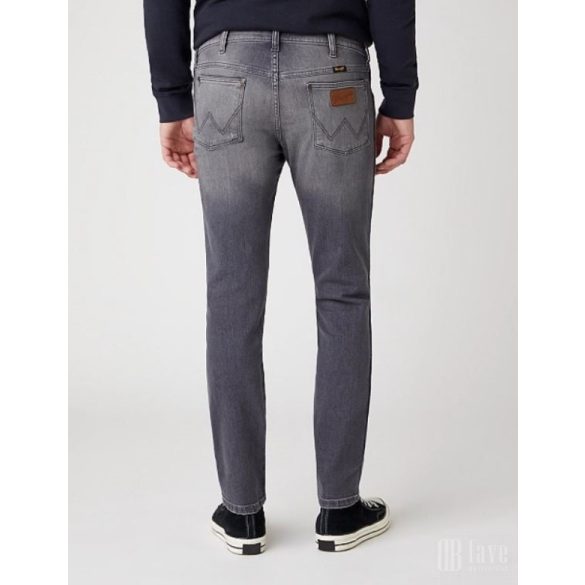 Wrangler ● Larston ● szürke koptatott farmernadrág (Heritage)