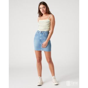 Wrangler ● MOM Skirt ● világoskék midi farmerszoknya