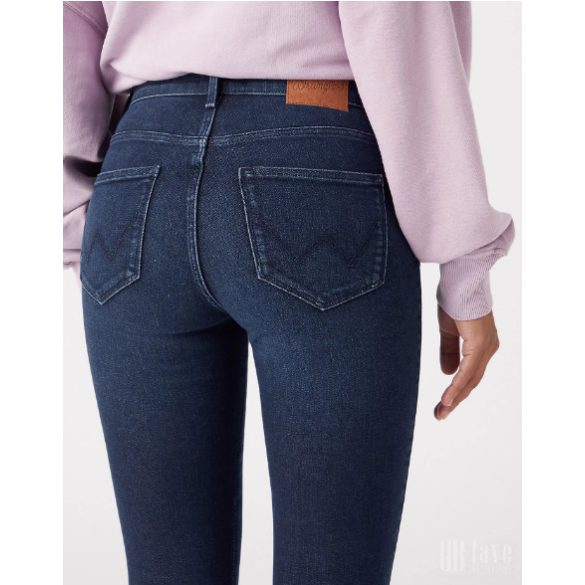 Wrangler ● High Rise Skinny ● sötétkék farmernadrág